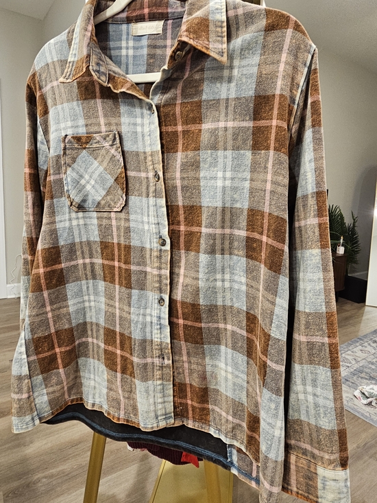 Nashville Winged Guitar Plaid Button-Up Shirt - Picture 2 of 2